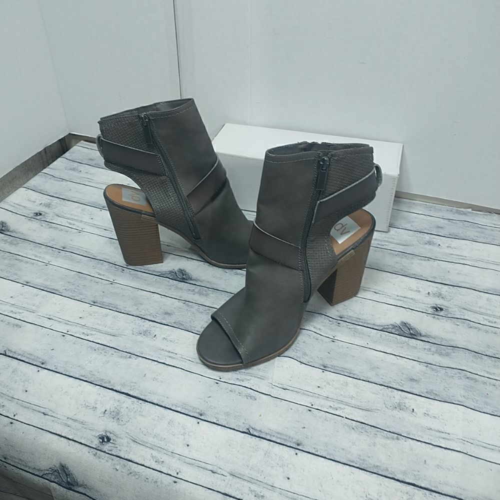 Women's SZ 11 DV Teisha Boots Dolce Vita Brown. - Picture 11 of 11